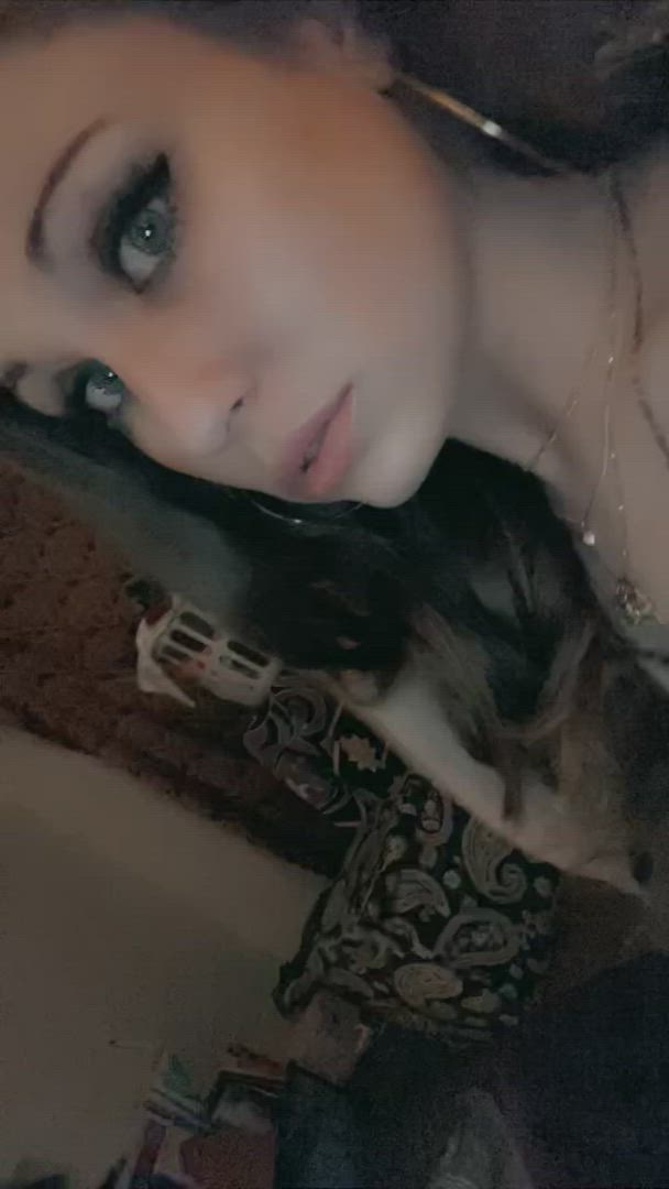 Babysitter porn video with onlyfans model ?✨?⭐?? <strong>@cassidypratt</strong>