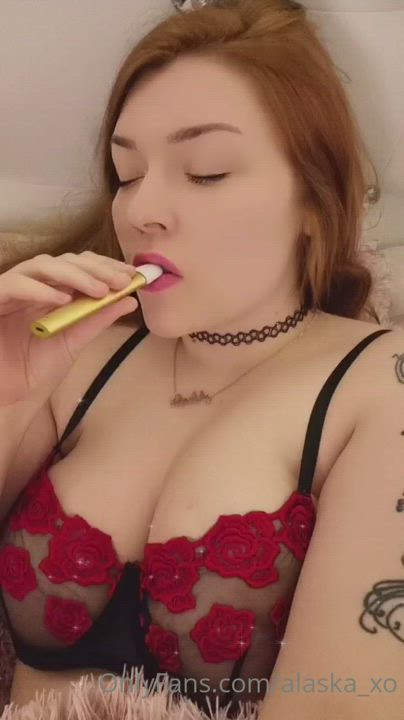 Lingerie porn video with onlyfans model Alaska_Xo <strong>@alaska_xo</strong>