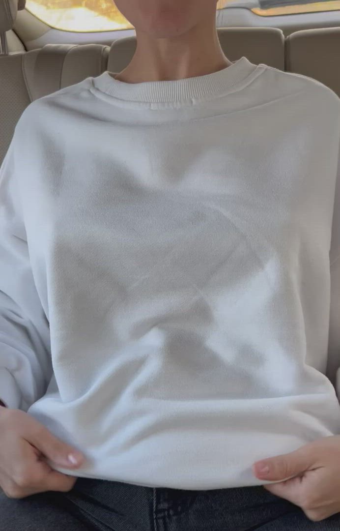 Flashing porn video with onlyfans model Ariana Del Bosco <strong>@thegorgeousari</strong>