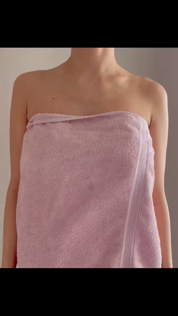 Titty Drop porn video with onlyfans model Ariana Del Bosco <strong>@thegorgeousari</strong>