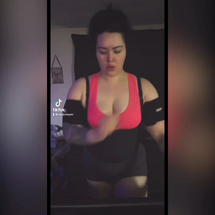 Curvy porn video with onlyfans model Ashlyn Tayler <strong>@ashlyntayler</strong>