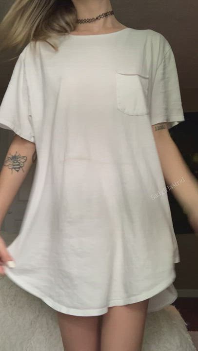 Hair porn video with onlyfans model Astrid Mae ✨ <strong>@sadgirlastrid</strong>