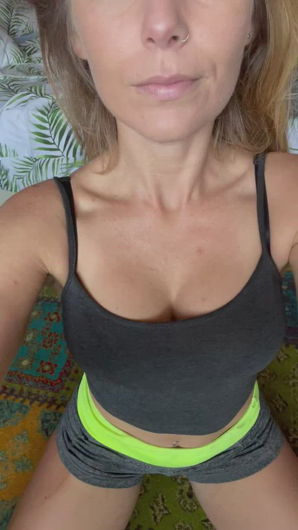 Fitness porn video with onlyfans model Barebackpackers <strong>@barebackpackers1</strong>