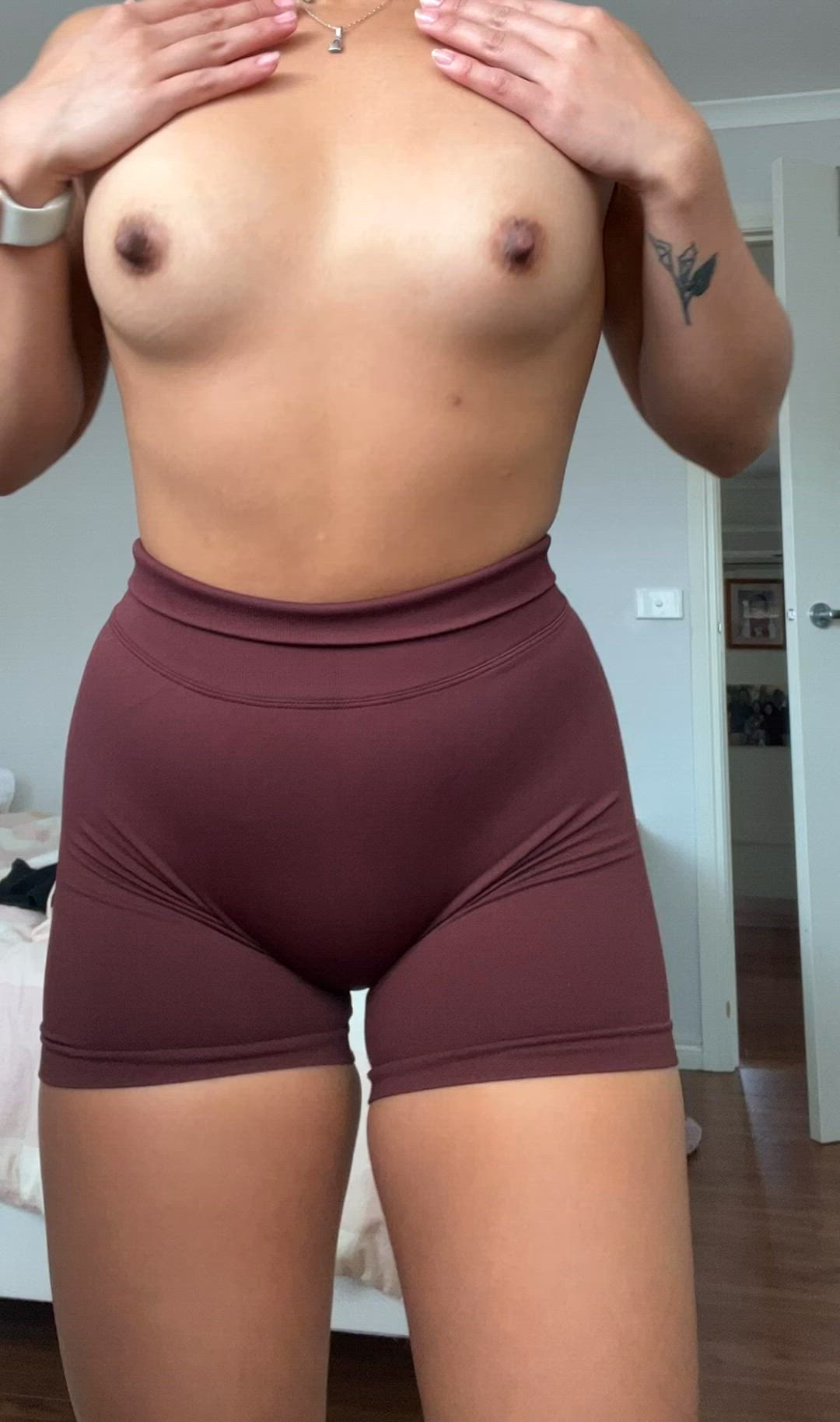 Ass porn video with onlyfans model Bebiducky34 <strong>@heyitsnamii</strong>