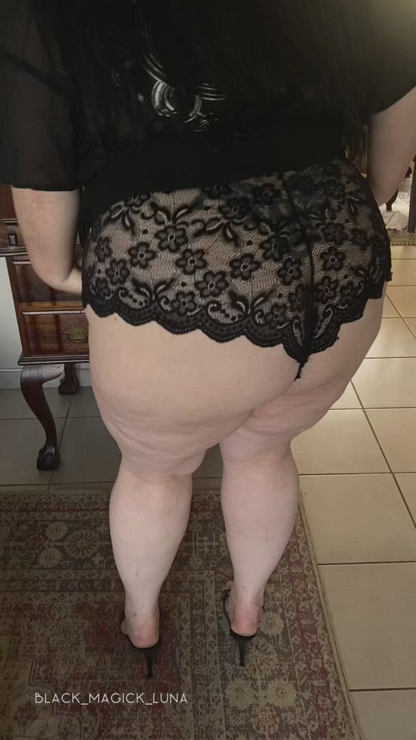 Ass porn video with onlyfans model Black_Magick_Luna <strong>@black_magick_luna</strong>