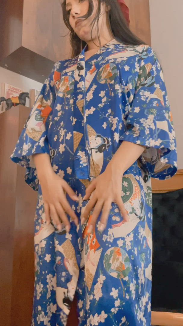 Asian porn video with onlyfans model BonnieTheBunny <strong>@bonn1e7hebunny</strong>