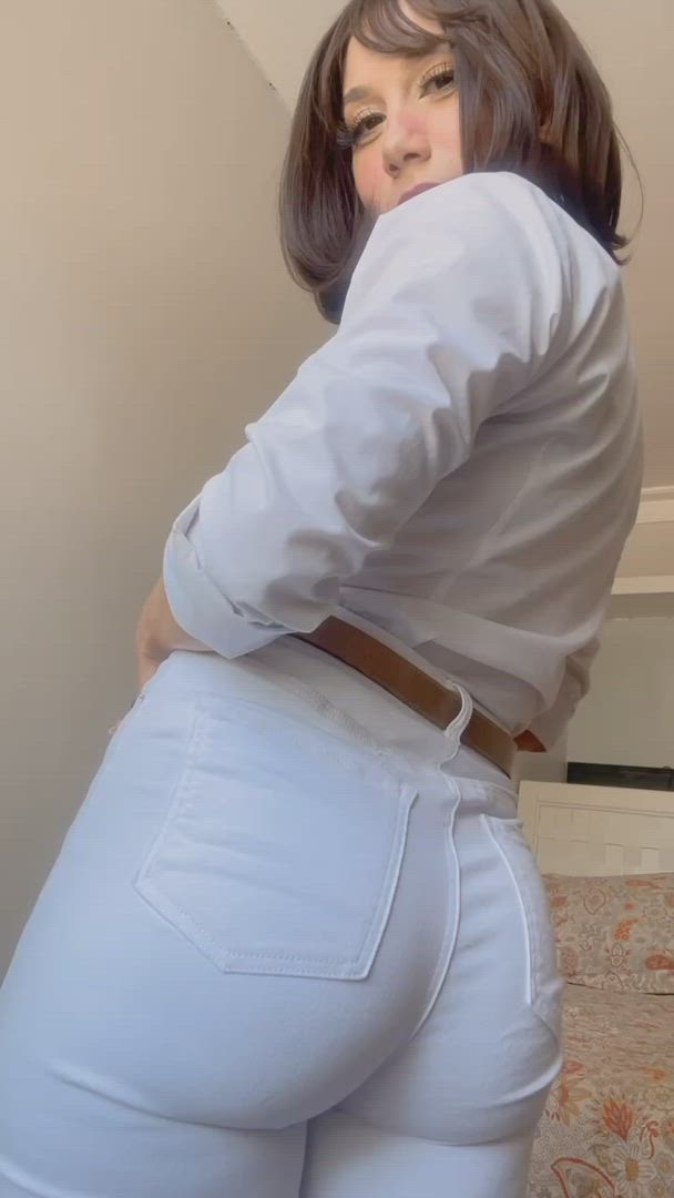 Booty porn video with onlyfans model BonnieTheBunny <strong>@bonn1e7hebunny</strong>