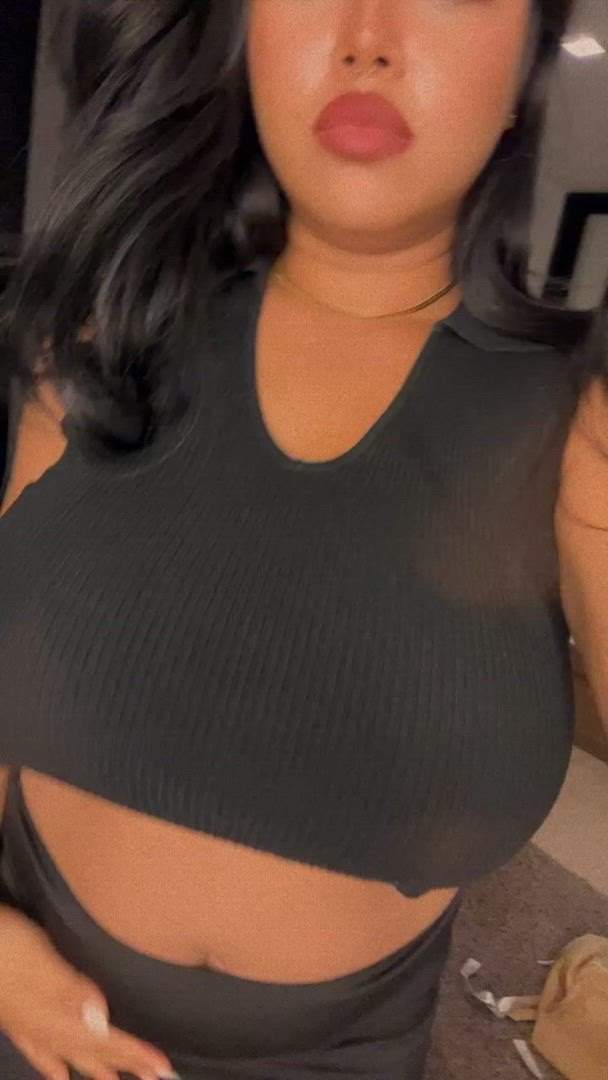 Asian porn video with onlyfans model curvymoanaaa <strong>@curvymoanaaa</strong>