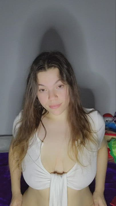 Curvy porn video with onlyfans model CuteKitten <strong>@onlycutekitten</strong>