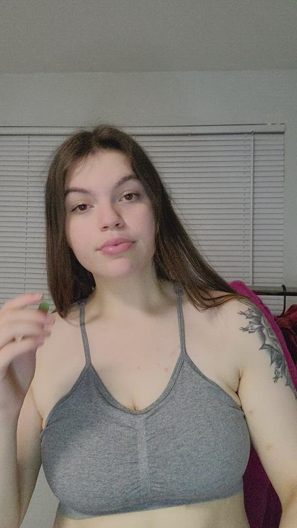 Curvy porn video with onlyfans model CuteKitten <strong>@onlycutekitten</strong>