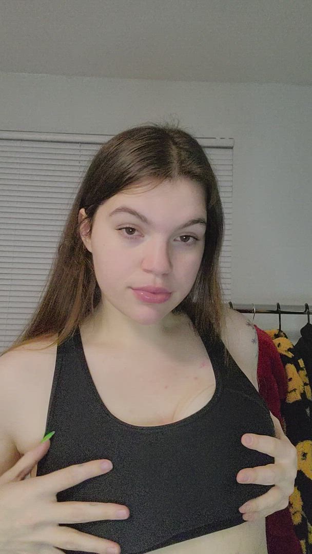 Curvy porn video with onlyfans model CuteKitten <strong>@onlycutekitten</strong>