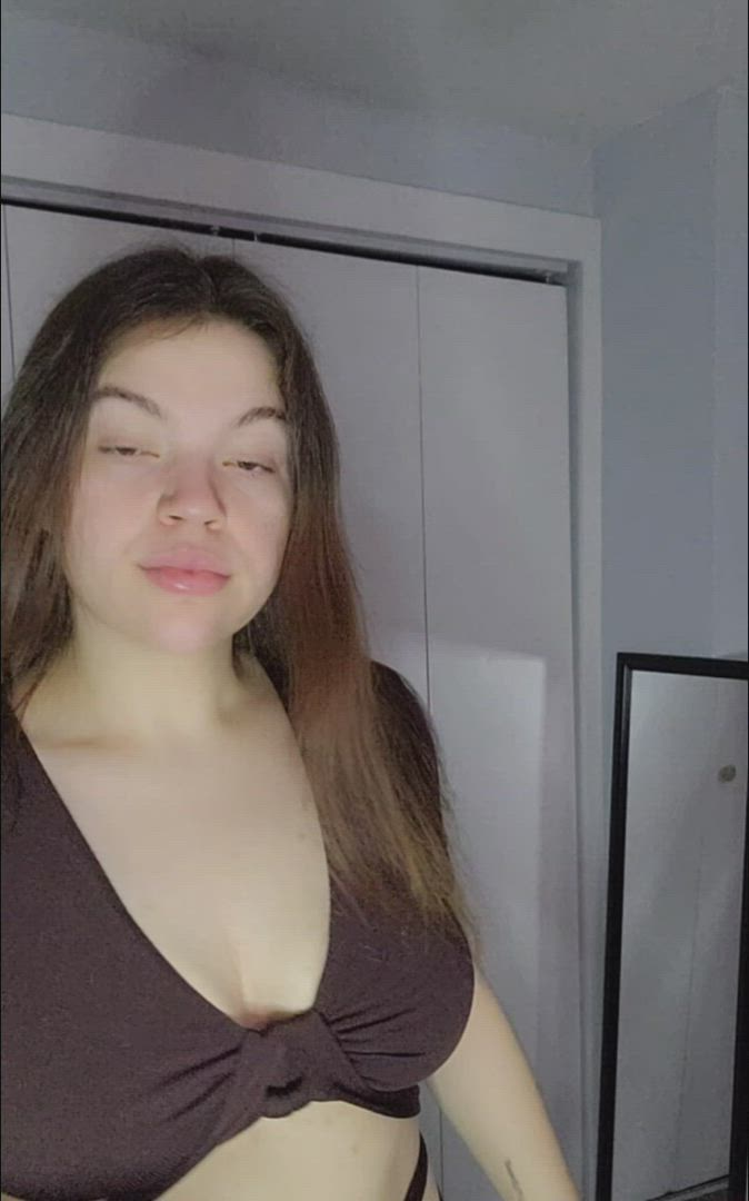 Curvy porn video with onlyfans model CuteKitten <strong>@onlycutekitten</strong>