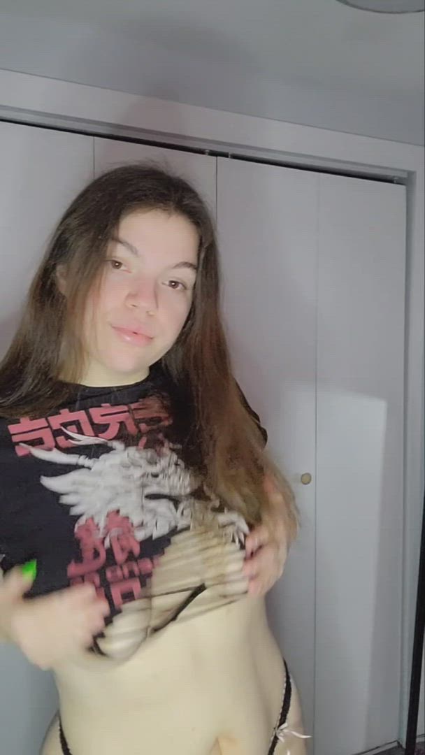 Curvy porn video with onlyfans model CuteKitten <strong>@onlycutekitten</strong>