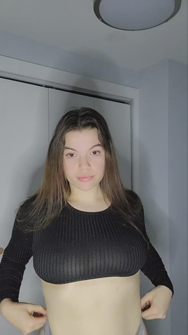 Curvy porn video with onlyfans model CuteKitten <strong>@onlycutekitten</strong>