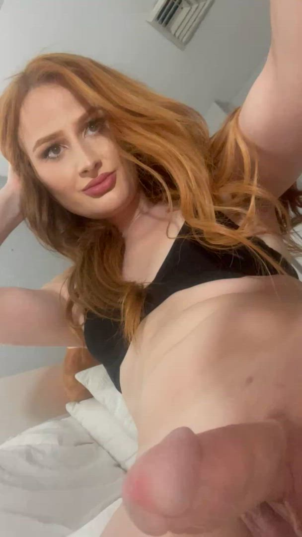 Amateur porn video with onlyfans model Dope Kitten <strong>@dopekitt3n1</strong>