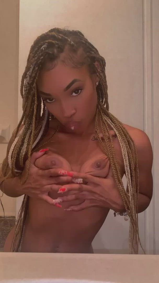 Ebony porn video with onlyfans model efurulove_ <strong>@efurulove_</strong>