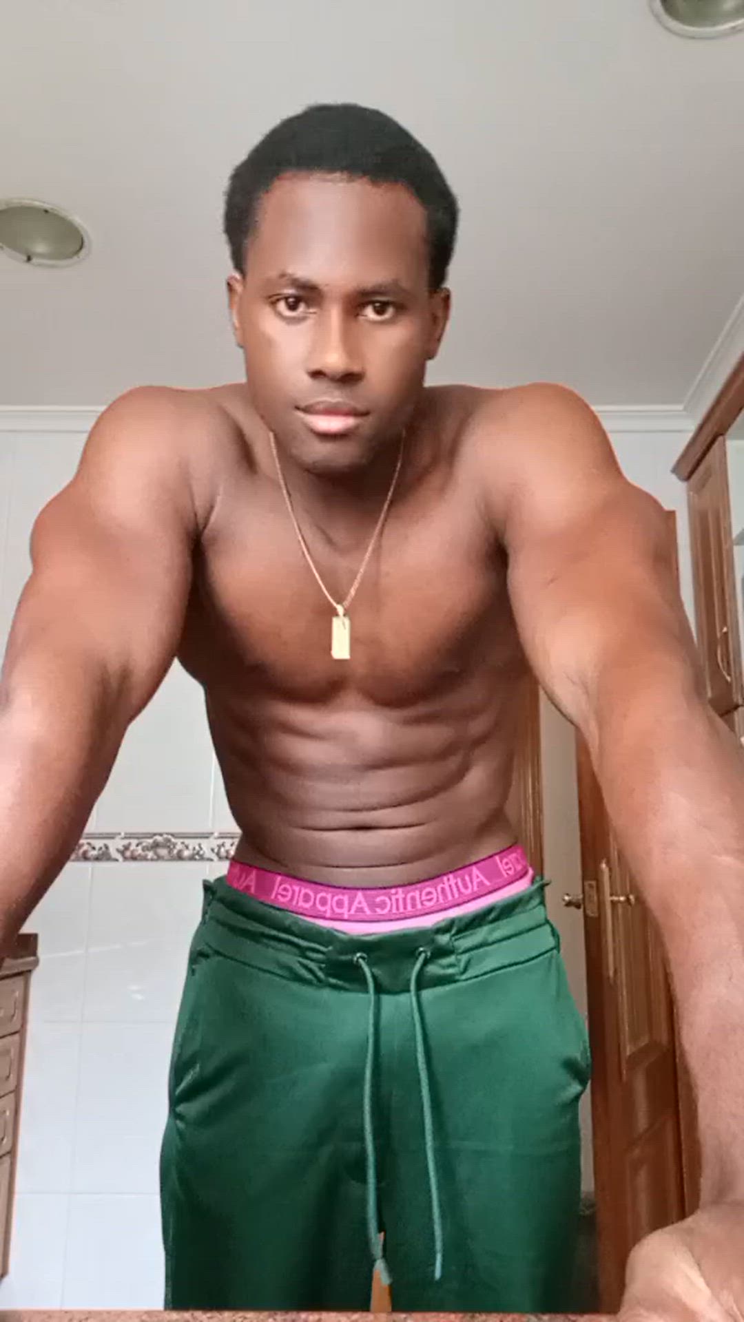 NSFW porn video with onlyfans model elegantstement <strong>@blackjack28</strong>