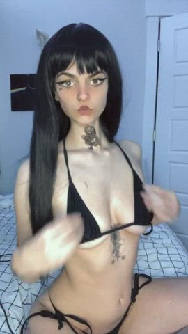 Boobs porn video with onlyfans model Elvira <strong>@elvira_anne</strong>