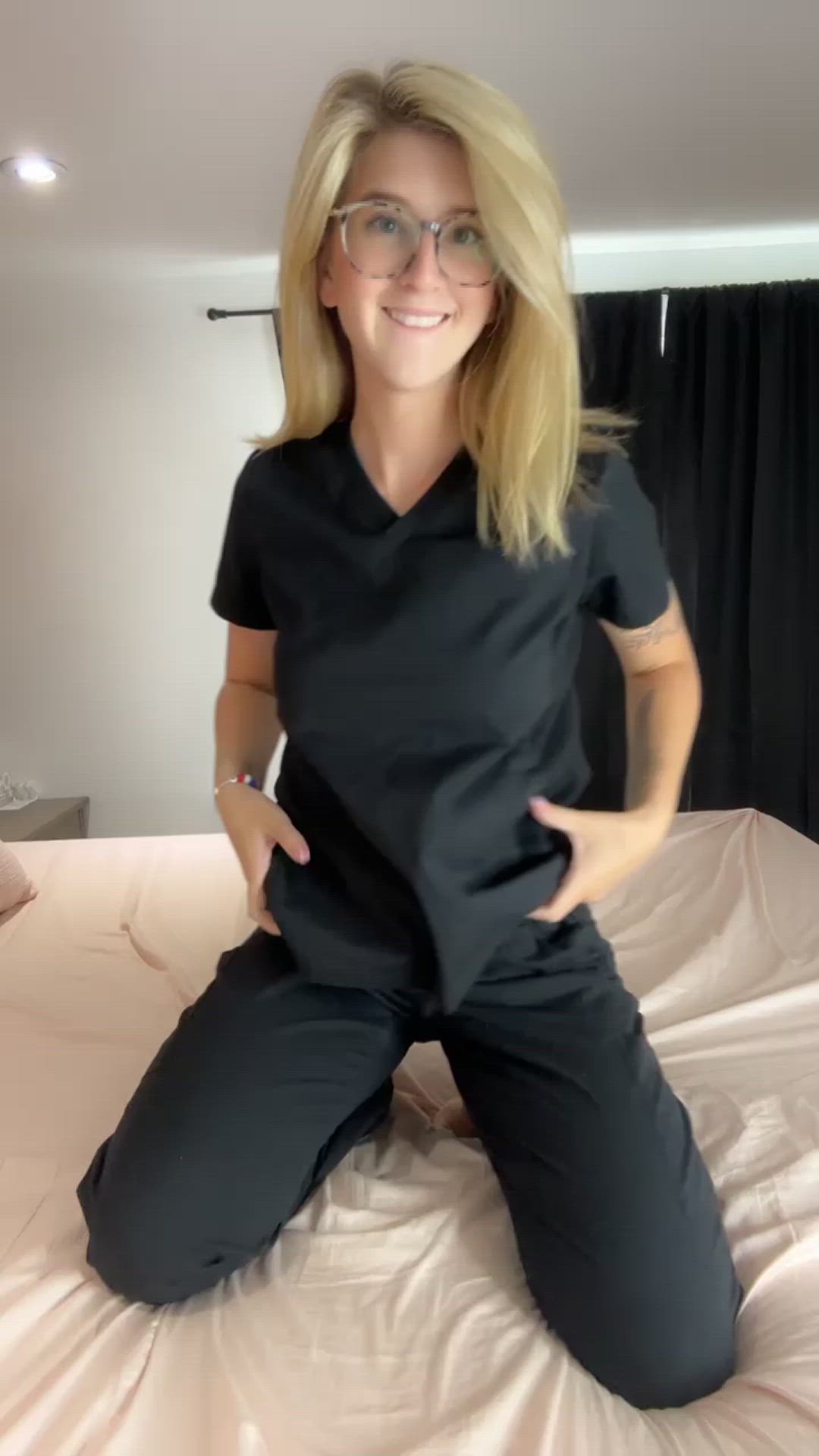 Big Tits porn video with onlyfans model Emma Jones <strong>@emmajonesof</strong>