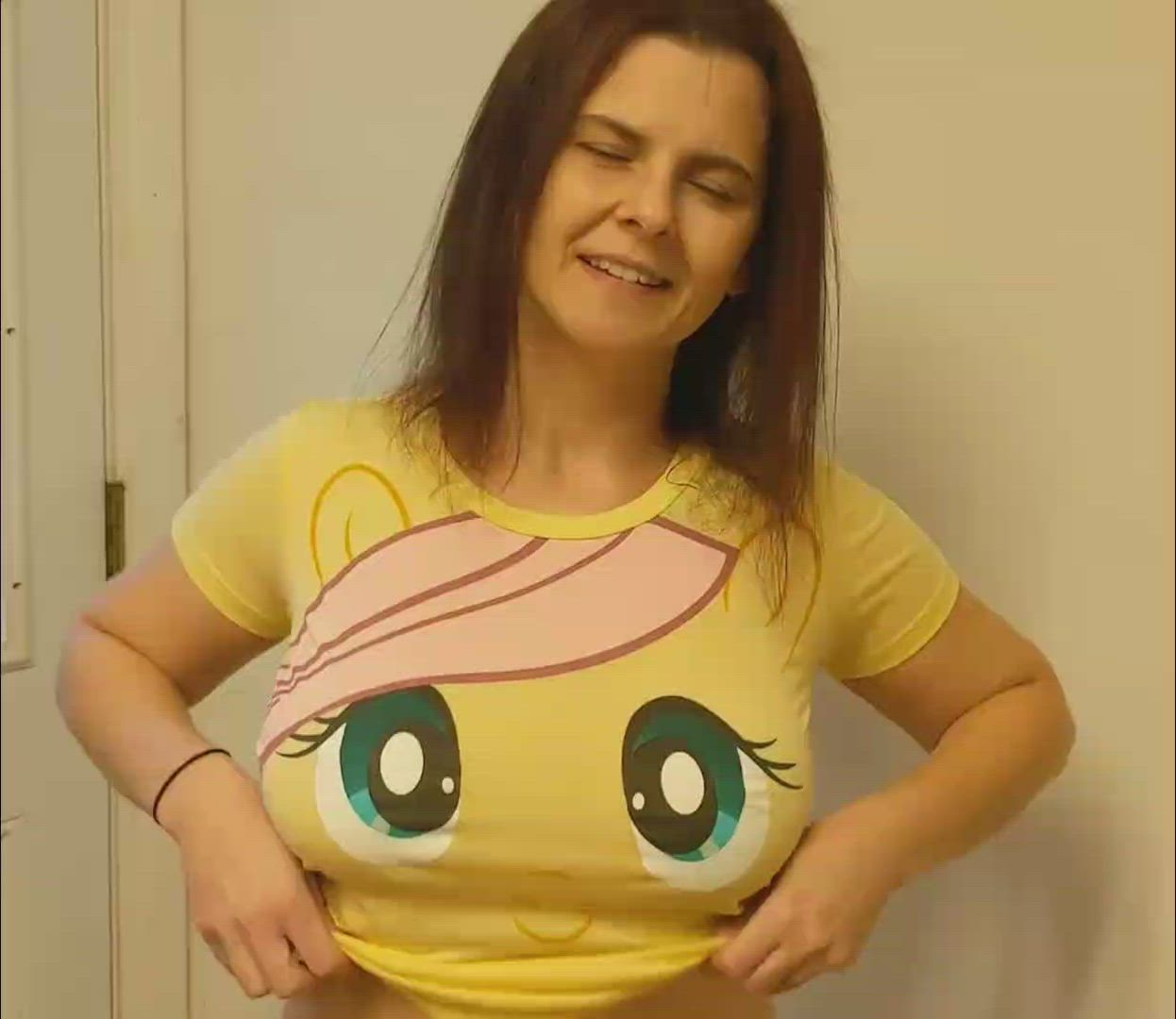 Boobs porn video with onlyfans model Emma Strawberry <strong>@u81482681</strong>