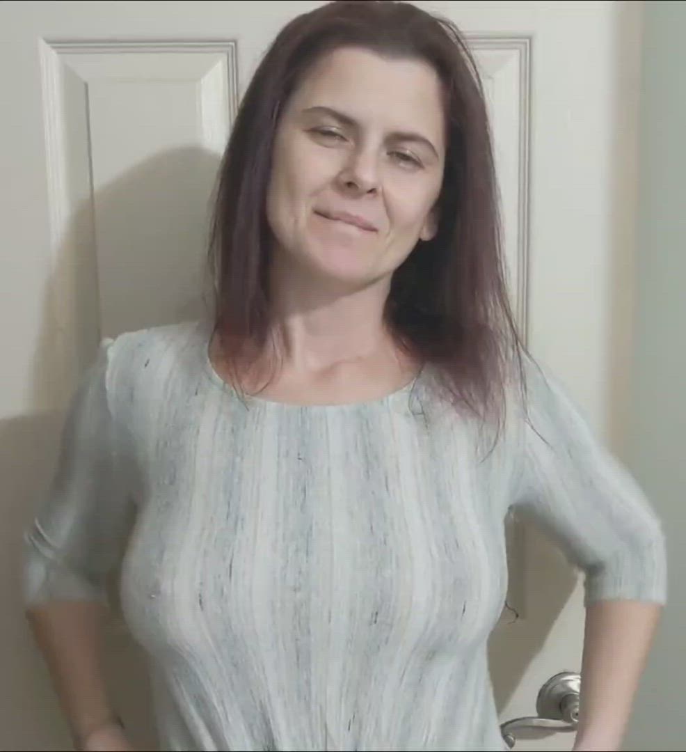 Boobs porn video with onlyfans model Emma Strawberry <strong>@u81482681</strong>