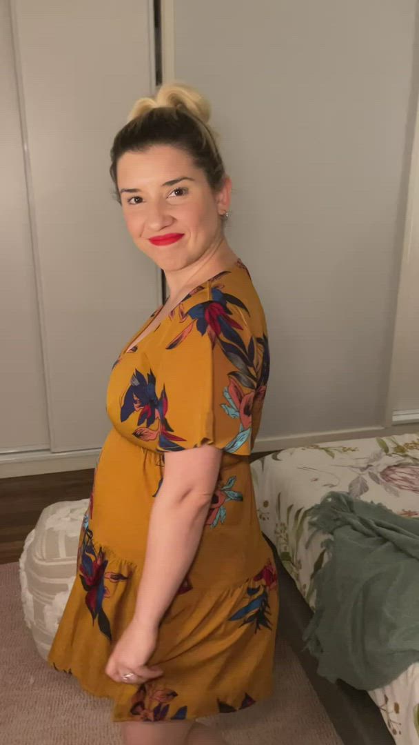 Mom porn video with onlyfans model emmy_blaise <strong>@emmy_blaise</strong>