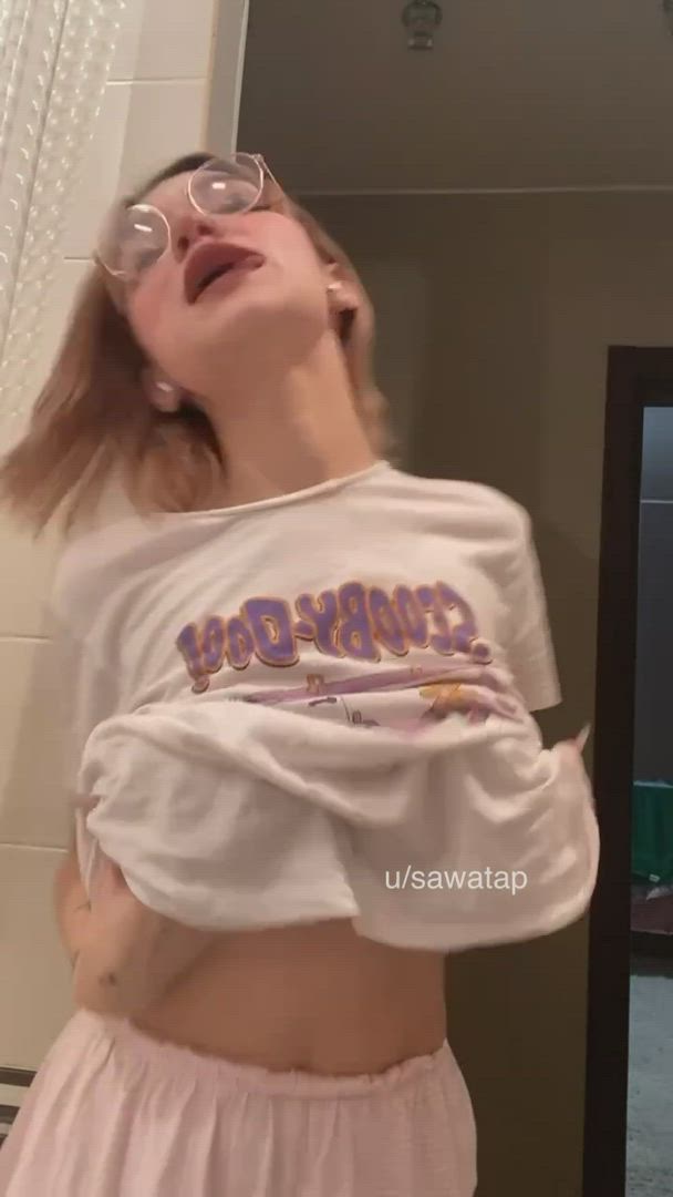 Dancing porn video with onlyfans model Erika <strong>@erikateen</strong>
