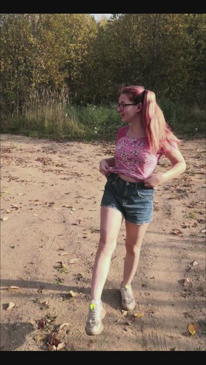 18 Years Old porn video with onlyfans model fortyonabranch <strong>@lisa_flower</strong>