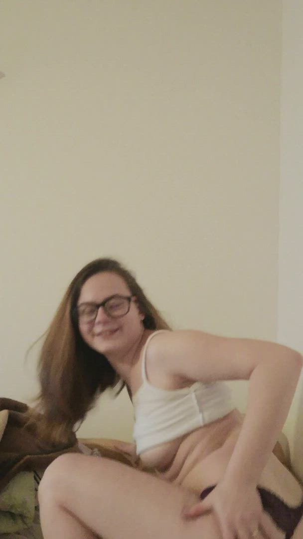 18 Years Old porn video with onlyfans model fortyonabranch <strong>@lisa_flower</strong>