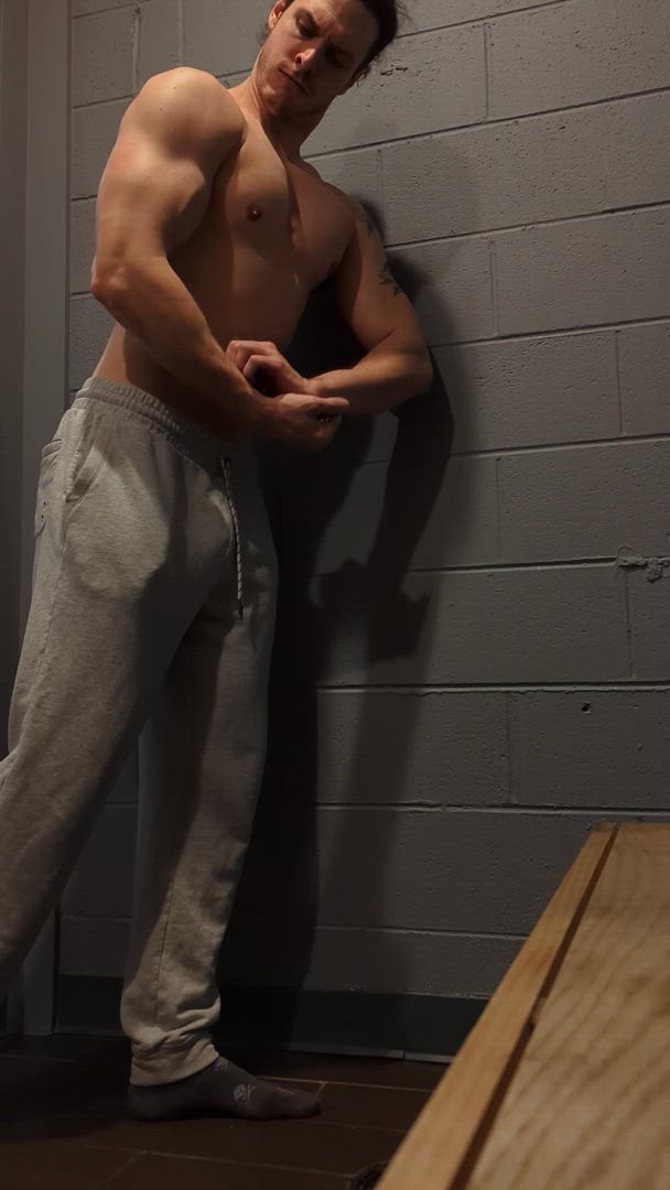 Amateur porn video with onlyfans model GymTarzan <strong>@gymtarzan</strong>