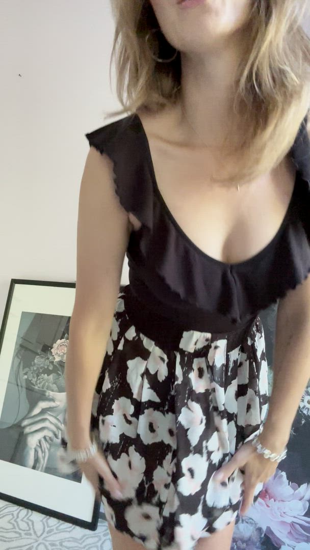 Sexy porn video with onlyfans model heyitselizabeth <strong>@elizabethbloom_yeah</strong>