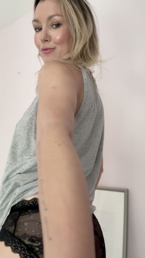 Tits porn video with onlyfans model heyitselizabeth <strong>@elizabethbloom_yeah</strong>