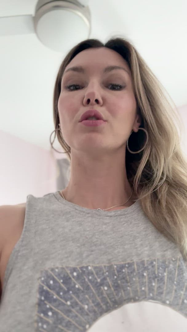 Tits porn video with onlyfans model heyitselizabeth <strong>@elizabethbloom_yeah</strong>