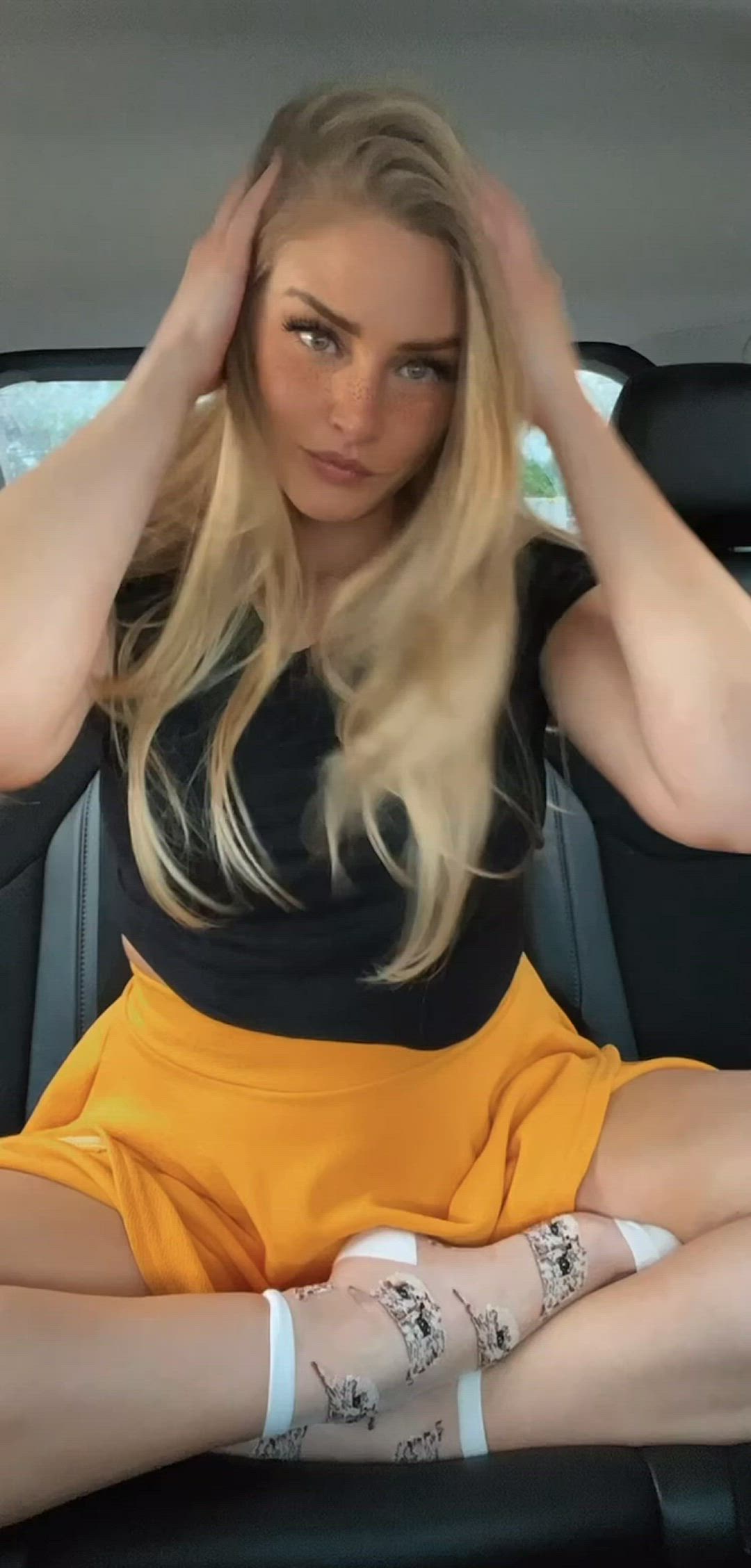 Titty Drop porn video with onlyfans model immoonlight <strong>@hotpaigesummers</strong>