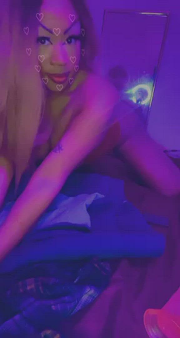 Ahegao porn video with onlyfans model imommylewd <strong>@imommy</strong>