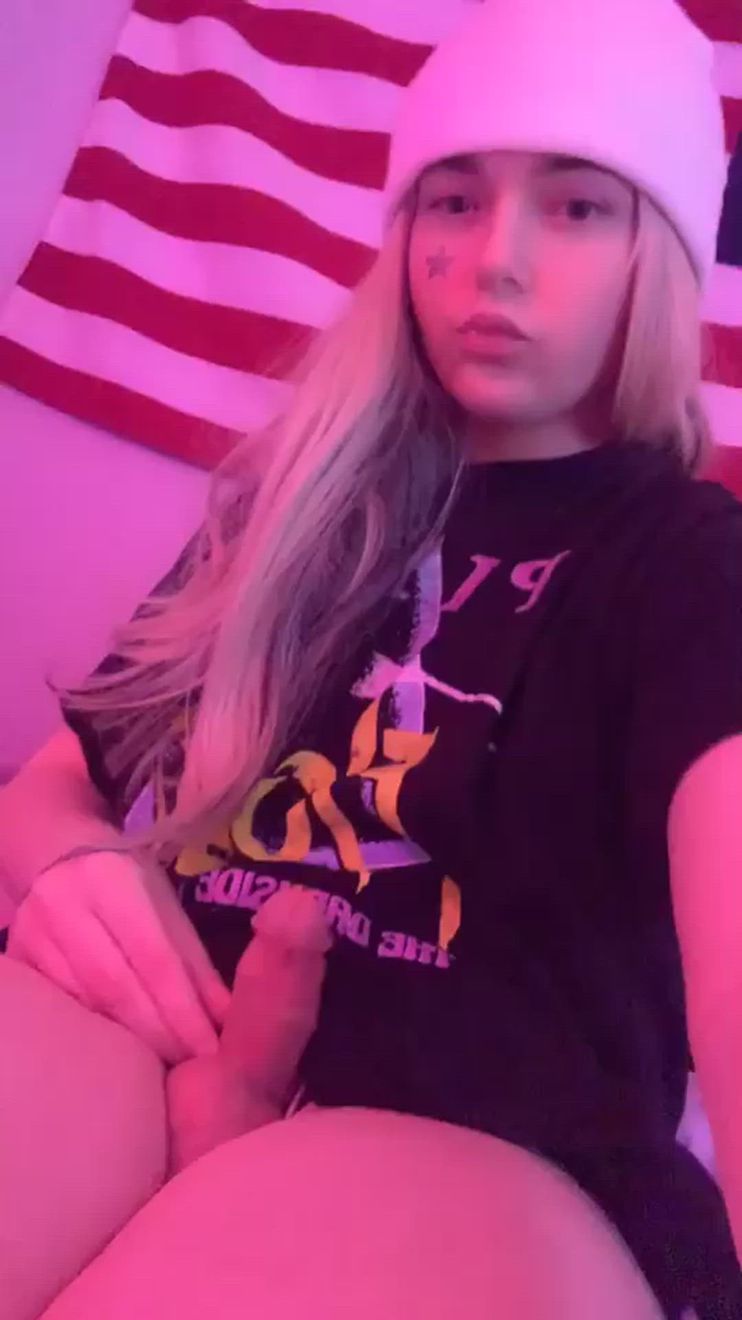 Blonde porn video with onlyfans model ivylondonbunny <strong>@ivygirlnextdoor</strong>