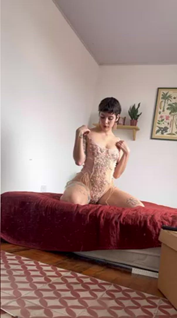 Anal porn video with onlyfans model Izzy <strong>@peachypeachpeaches</strong>