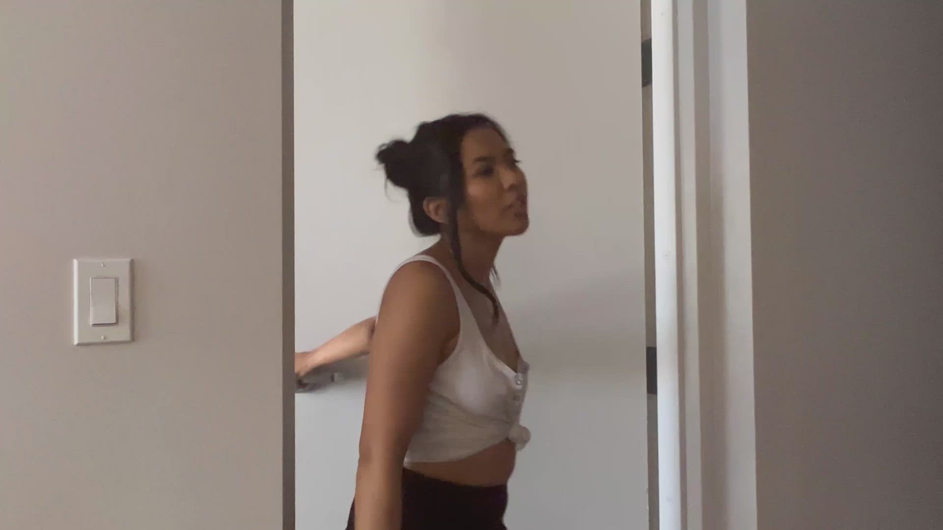 Asian porn video with onlyfans model Jada Kai <strong>@jadakai</strong>
