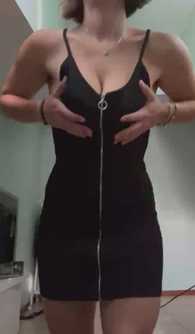 Boobs porn video with onlyfans model juliabird <strong>@julia.bird</strong>