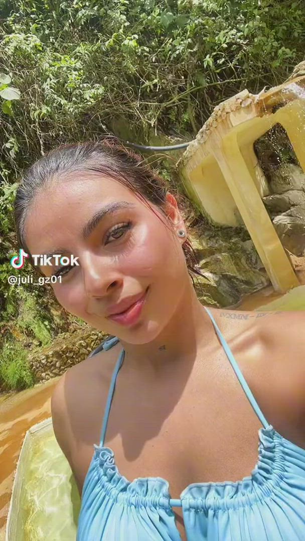 Pool porn video with onlyfans model Julieta ? <strong>@julig01</strong>