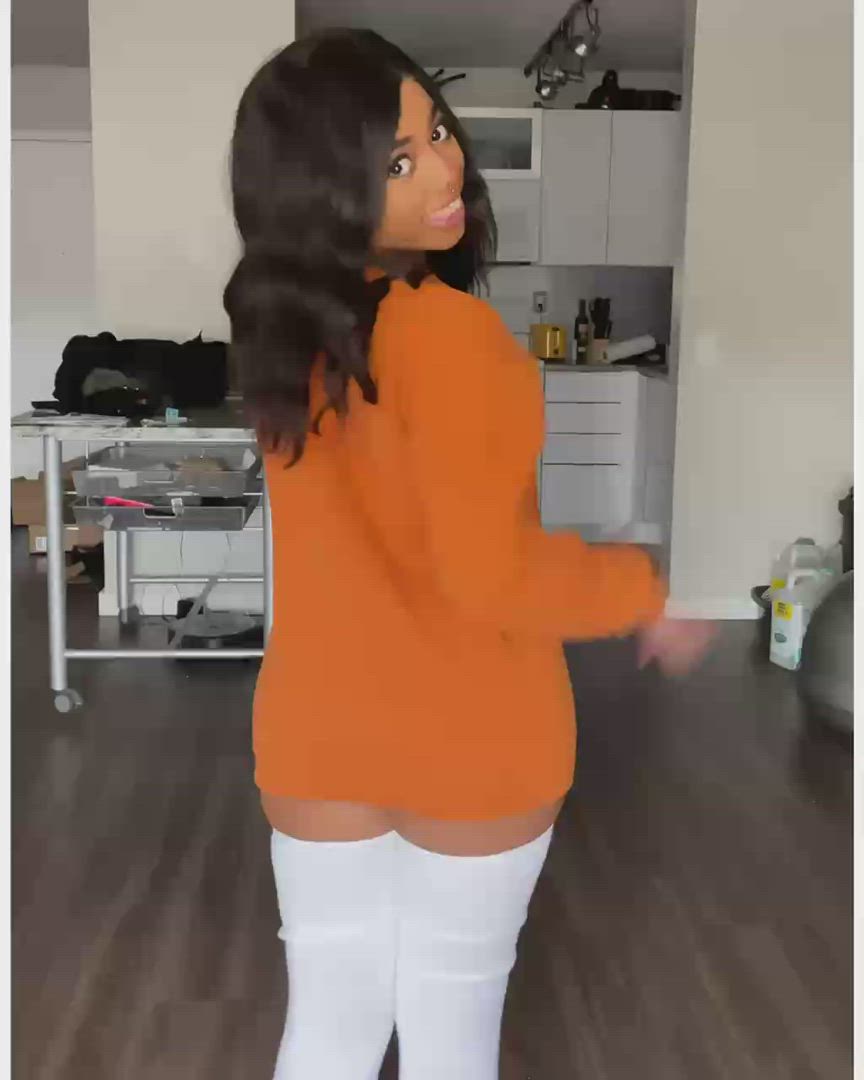 Ebony porn video with onlyfans model kitty❤️ $5 onlyfans <strong>@noirkitty</strong>