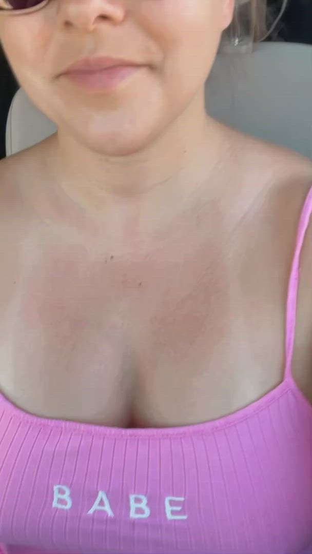 Boobs porn video with onlyfans model laylabanks <strong>@laylabanksxo</strong>