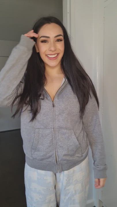 Asian porn video with onlyfans model Leah Wilde <strong>@leahgoeswilde</strong>