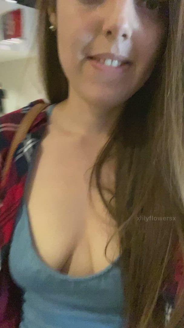 MILF porn video with onlyfans model Lily Flowers <strong>@xlilyflowersx</strong>