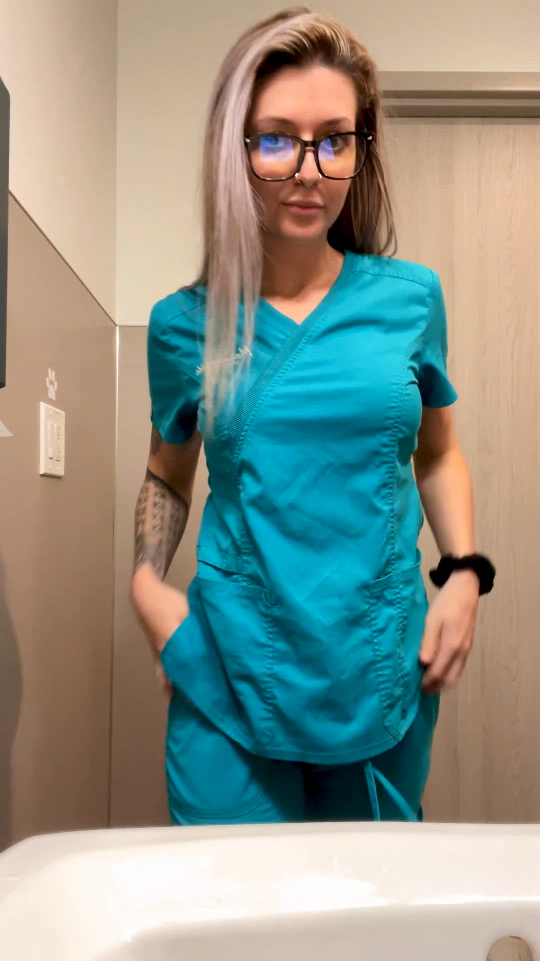 Amateur porn video with onlyfans model lunamoonxx <strong>@lunamoonxx</strong>