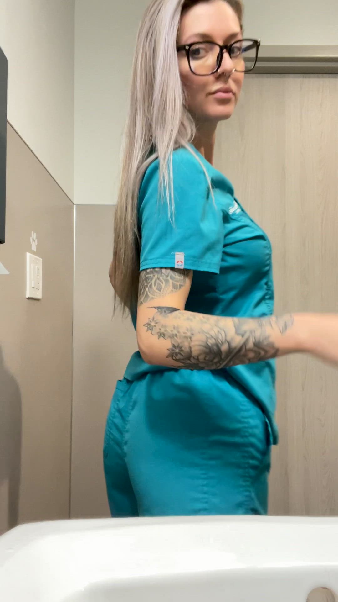 Ass porn video with onlyfans model lunamoonxx <strong>@lunamoonxx</strong>