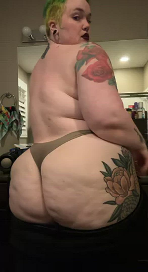 Ass porn video with onlyfans model lysthetaurus <strong>@lys.thetaurus</strong>