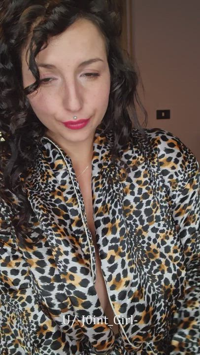 Boobs porn video with onlyfans model Miss ChillaBit <strong>@misschillabit</strong>