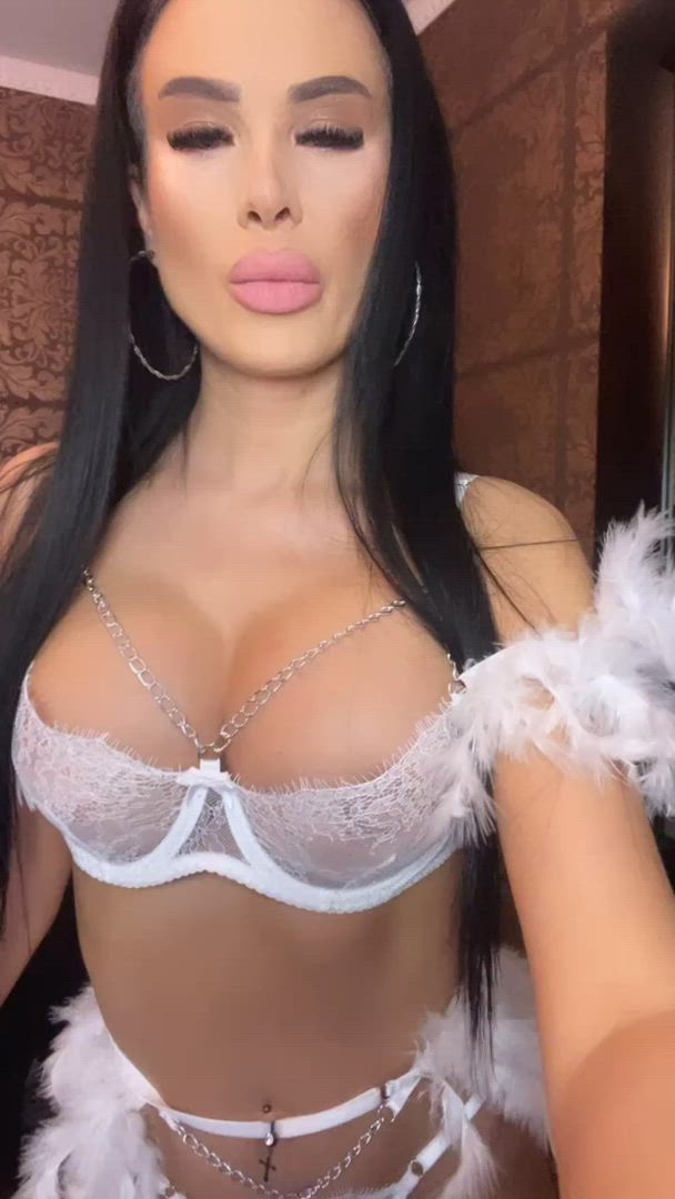 Boobs porn video with onlyfans model monikablazexx <strong>@monikaxblaze</strong>