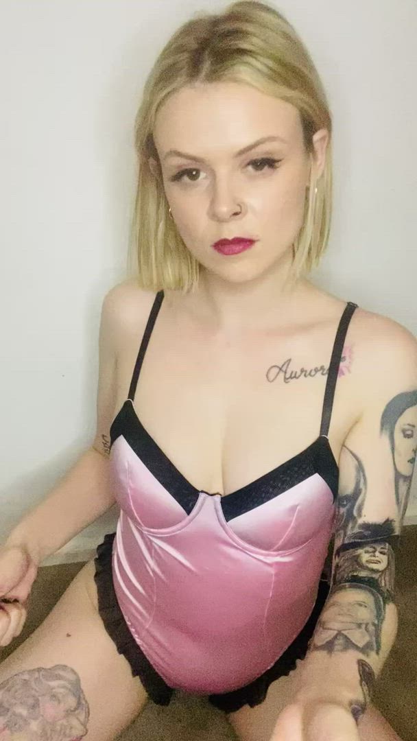 Dominant porn video with onlyfans model nyxdarkgoddess <strong>@nyxdarkgoddess</strong>